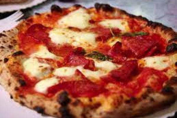 Pizza : CALABRESE